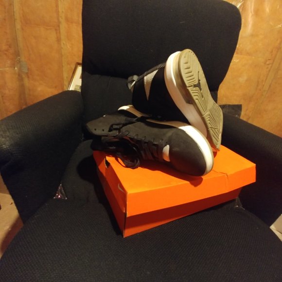 10.5 Hightop JORDONS - Picture 3 of 3